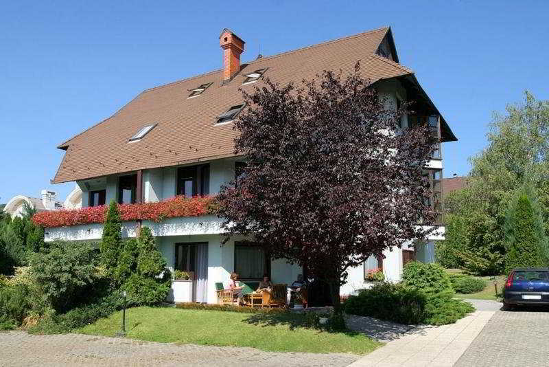 Dominika Apartman Hotel Budapest Exterior foto
